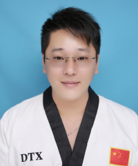 龚震啸